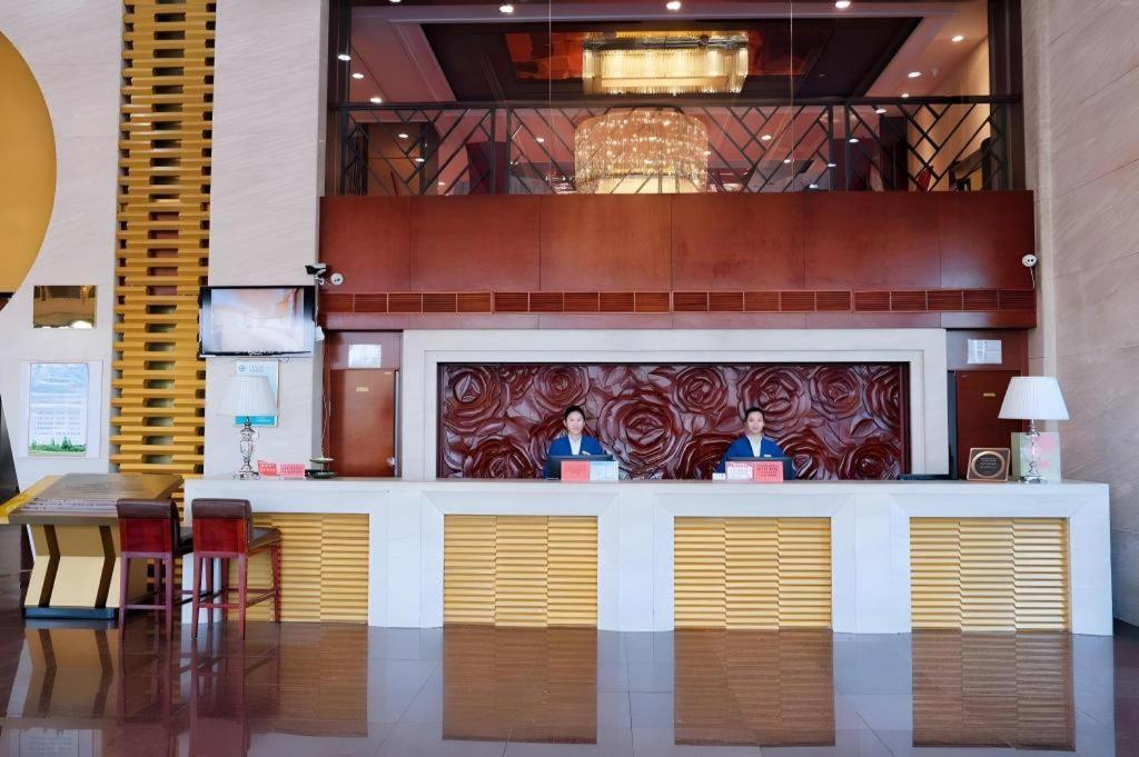 Dalian Southern Airline Pearl Hotel Екстер'єр фото