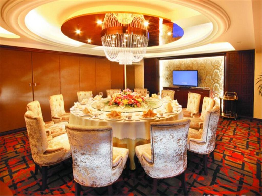 Dalian Southern Airline Pearl Hotel Екстер'єр фото
