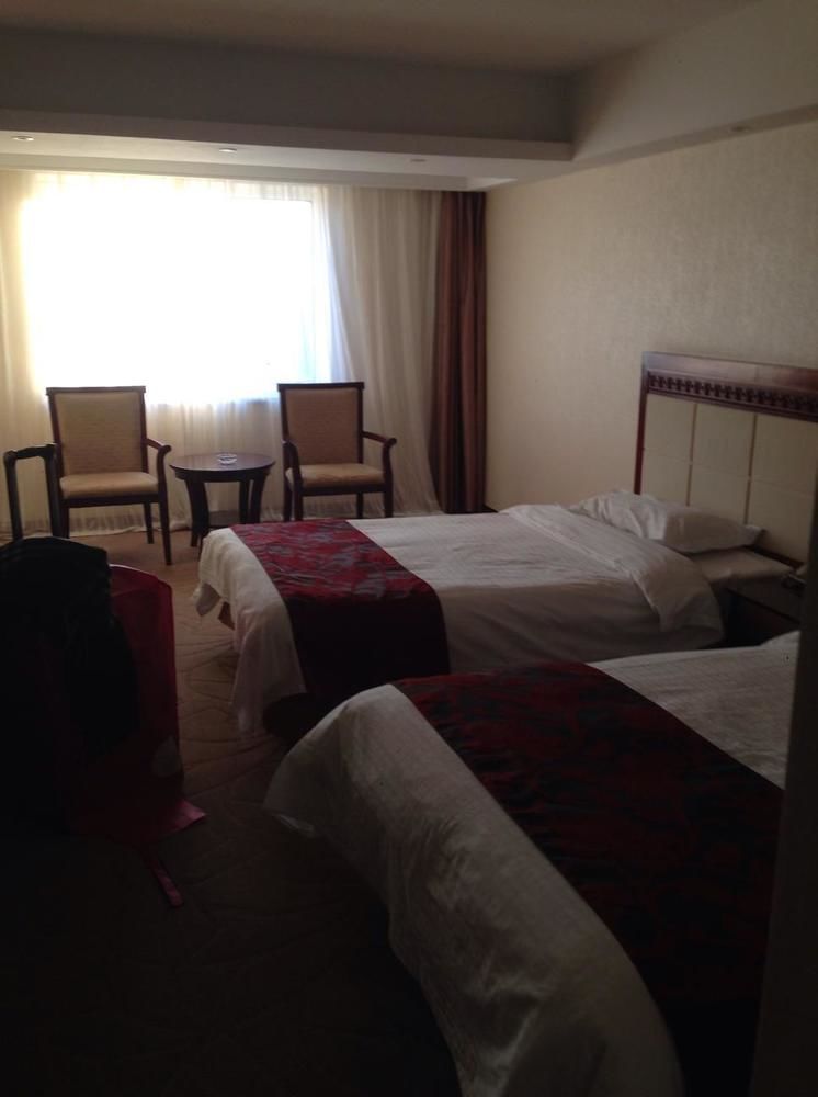 Dalian Southern Airline Pearl Hotel Екстер'єр фото