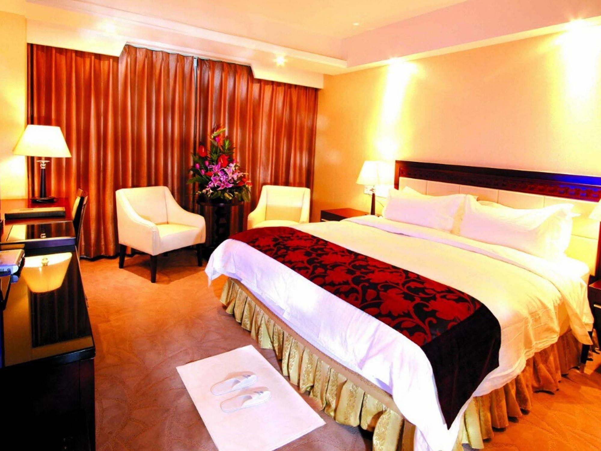 Dalian Southern Airline Pearl Hotel Екстер'єр фото