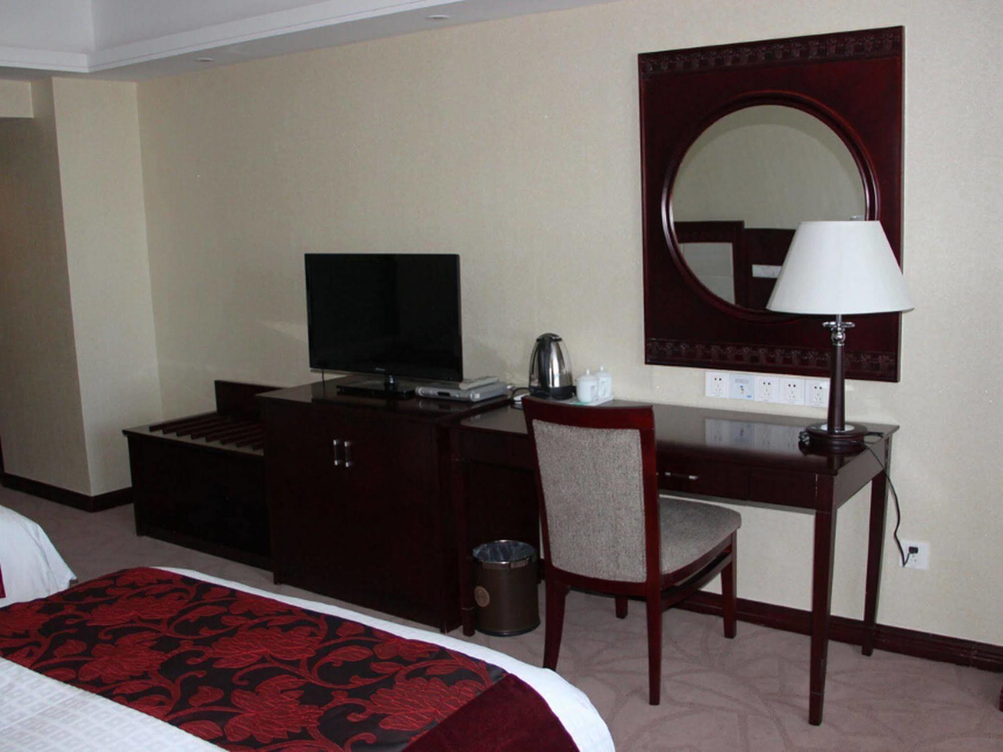 Dalian Southern Airline Pearl Hotel Екстер'єр фото